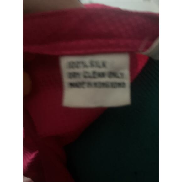 Christian Dior Fuchsia silk blouse Size 6 But Feels More Like 4 - Picture 6 of 7